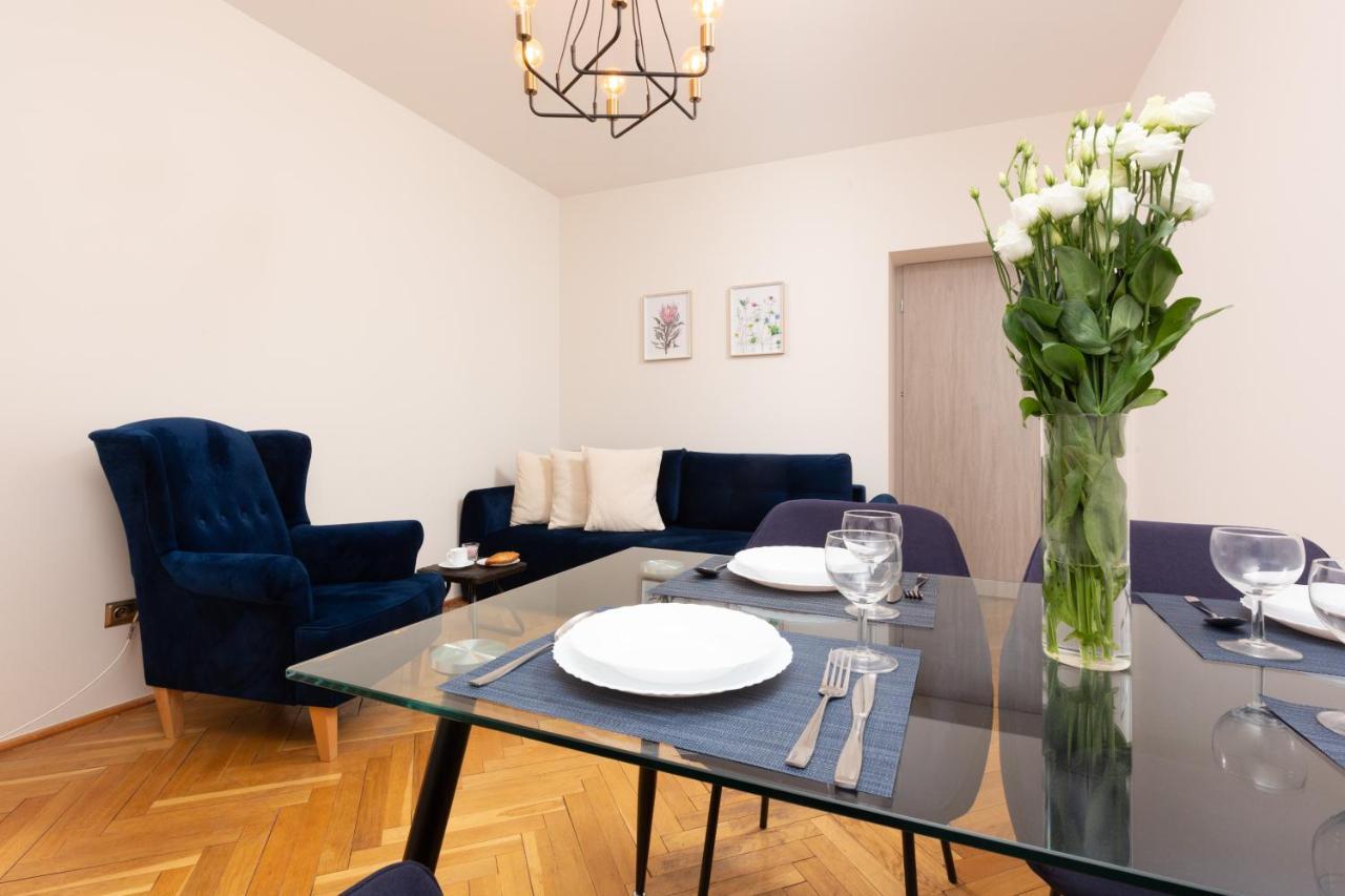 City Center Apartment Elektoralna By Noclegi Renters 바르샤바 외부 사진